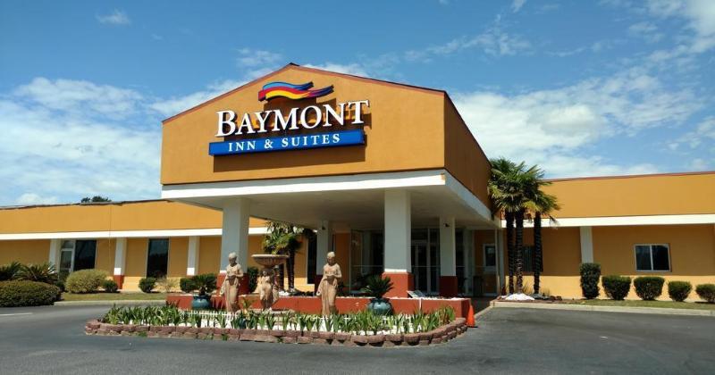 Baymont By Wyndham Walterboro Hotel Buitenkant foto